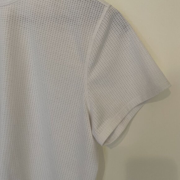 Outdoor Voices Women's ThinkFast Mesh Shortsleeve, Size M, Used - Good Condition - Picture 2 of 5